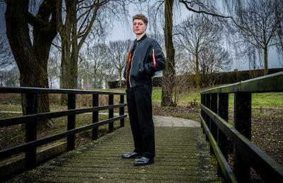 Boaz (22) werd voor dood achtergelaten na aanrijding: ‘Nu kans om mijn toekomst terug te krijgen’