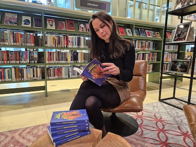 Gratis boek Onder de paramariboom in Liemerse bibliotheken