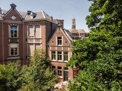 Dit appartement in de Utrechtse binnenstad koop je vanwege het gevoel, de uitstraling én het verhaal