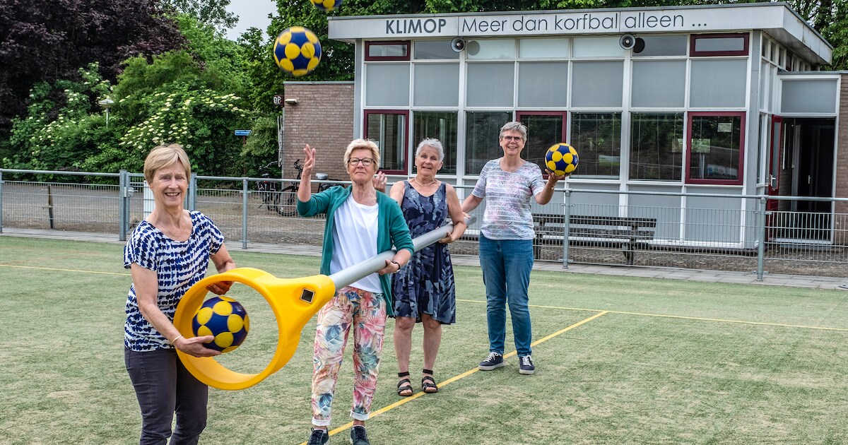 Alle meisjes in het dorp werden lid, nu verdwijnt de korfbalclub: ‘Je ...