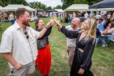 Uittip: bij Op Dronk wijnfestival in Arnhem ga je lekker samen borrelen