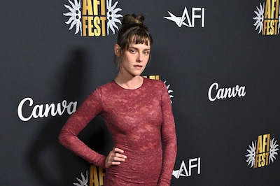 De tattoo op het bovenbeen van Kristen Stewart is niet te missen en blijkt een intrigerend verhaal te hebben