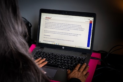 Verslaafde Wendy vindt hulp bij ggz, dan ontdekt ze een pijnlijke schending van haar privacy: ‘Ik voel me genaaid’