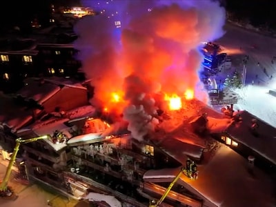 Luxehotel in Frans skioord Courchevel gaat op in vlammen: meer dan 260 mensen geëvacueerd