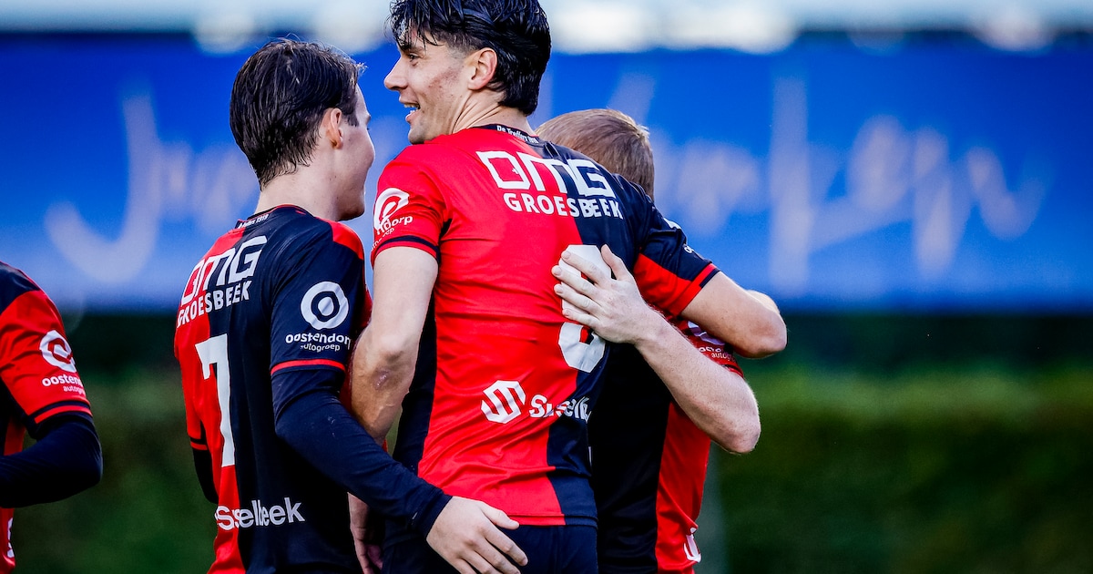 Tim Waterink schiet al na 17 seconden raak en luidt zo ruime zege De ...