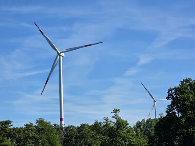 Er komen misschien toch windmolens langs de A73, locatie is geschikt
