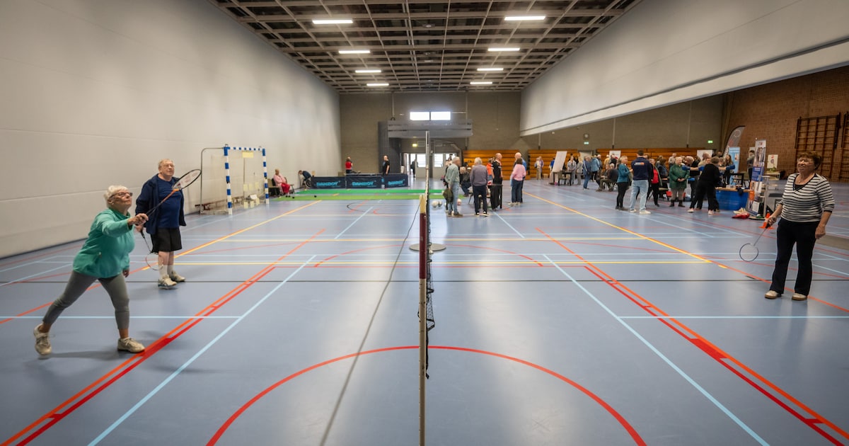 Sporthal De Kwel gesloten na nieuwe tegenvaller, aannemer in gebreke gesteld